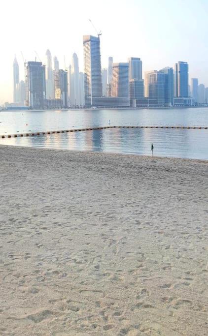 Amazing Apartment With Infinity Pool Dubai Exterior photo